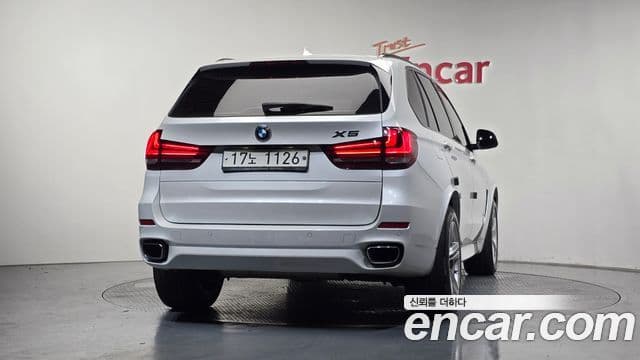 BMW X5 2018 — Фото 4/20