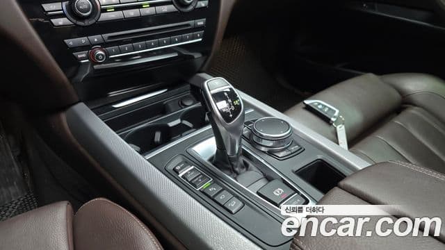 BMW X5 2018 — Фото 9/20