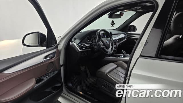 BMW X5 2018 — Фото 10/20