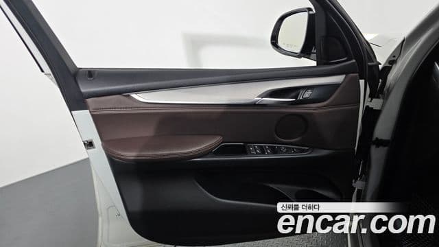 BMW X5 2018 — ფოტო 12/32