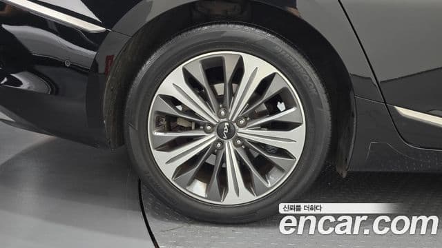 Kia K8 2021 — ფოტო 5/20