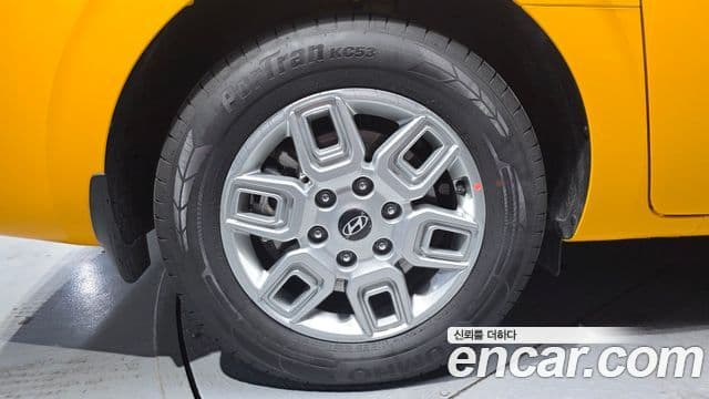 Hyundai Staria 2025 — фото 5 из 20