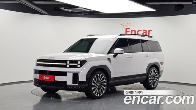 Hyundai Santa Fe 2023 — ფოტო 1/20