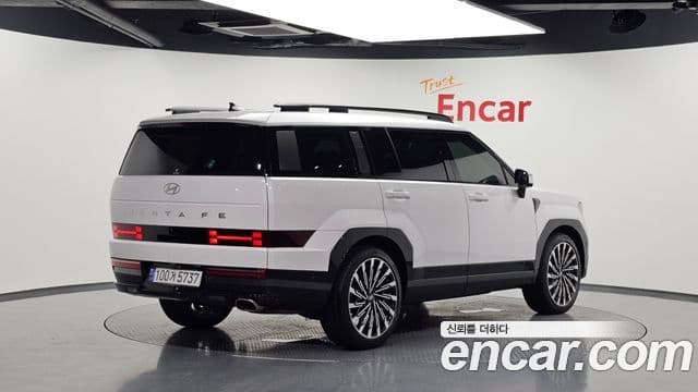 Hyundai Santa Fe 2023 — ფოტო 2/20