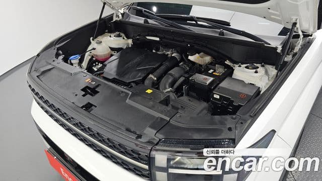 Hyundai Santa Fe 2023 — ფოტო 6/20