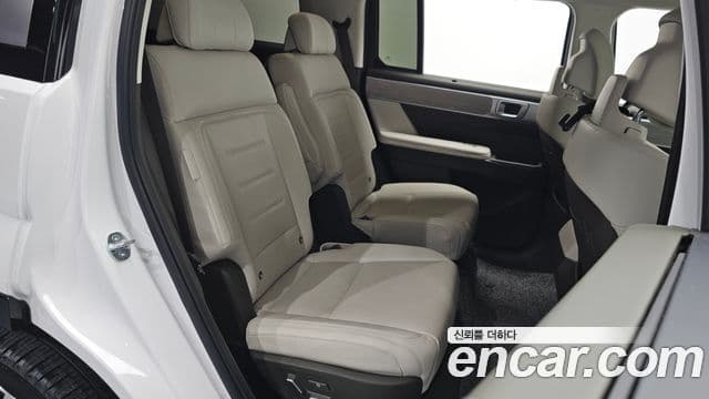 Hyundai Santa Fe 2023 — ფოტო 12/20