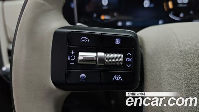 Hyundai Santa Fe 2023 — ფოტო 18/20