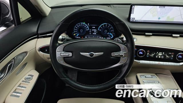 Genesis GV70 2021 — Photo 14/36