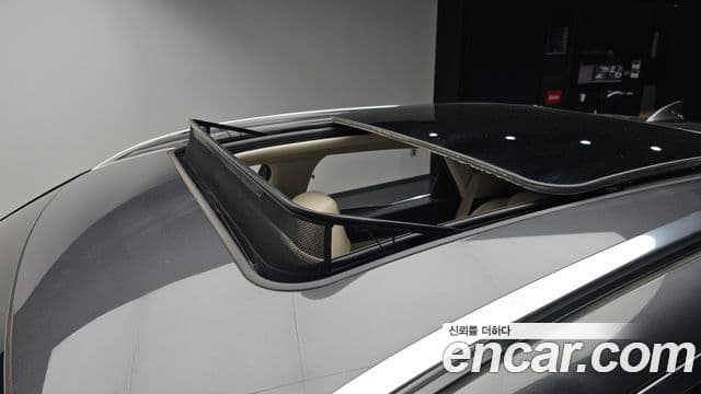 Genesis GV70 2021 — Photo 1/36