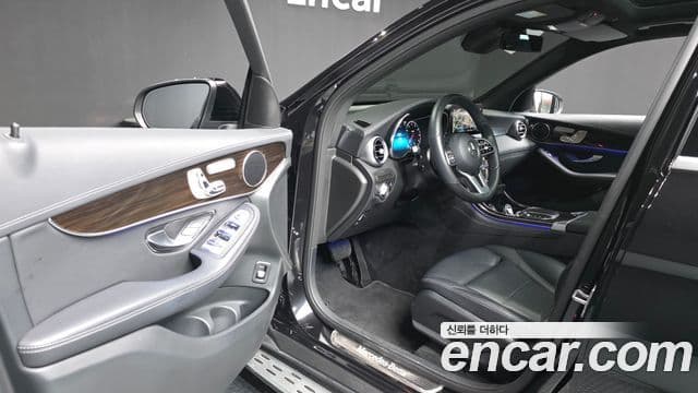 Mercedes-Benz GLC-Class 2020 — Şəkil 10/20