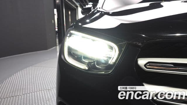 Mercedes-Benz GLC-Class 2020 — Photo 1/32