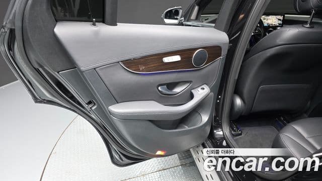 Mercedes-Benz GLC-Class 2020 — Photo 26/32