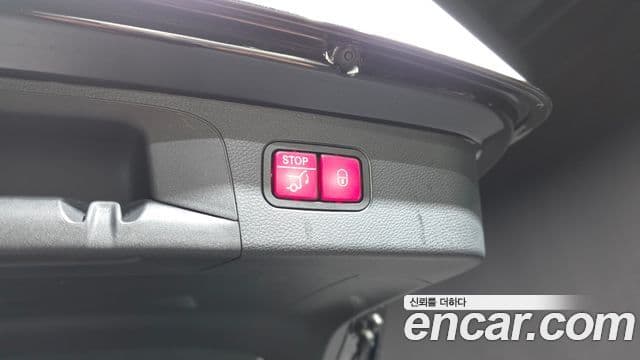 Mercedes-Benz GLC-Class 2020 — Photo 14/32