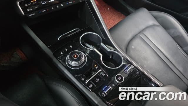 Kia K5 2022 — Şəkil 7/20