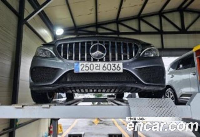 Mercedes-Benz C-Class 2018 — ფოტო 2/2
