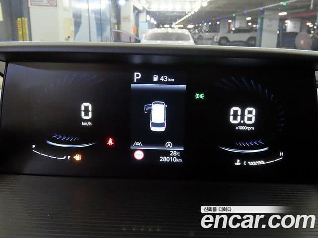 Hyundai Staria 2022 — Фото 9/19
