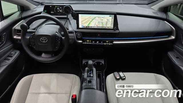 Toyota Prius 2023 — ფოტო 7/20
