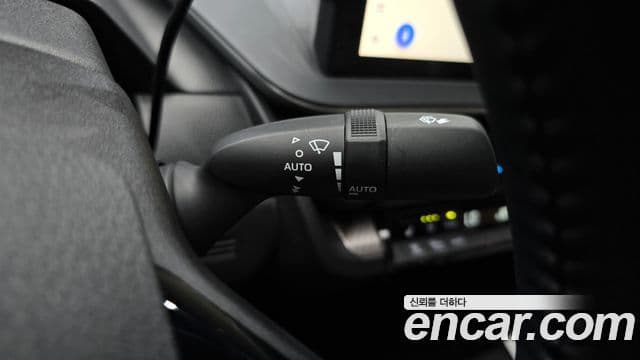 Toyota Prius 2023 — ფოტო 20/20