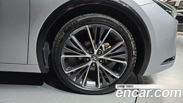 Toyota Prius 2023 — Photo 11/31