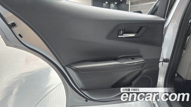 Toyota Prius 2023 — Photo 23/31