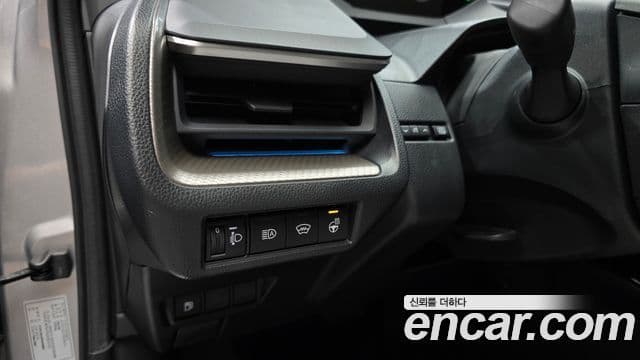 Toyota Prius 2023 — Photo 14/31
