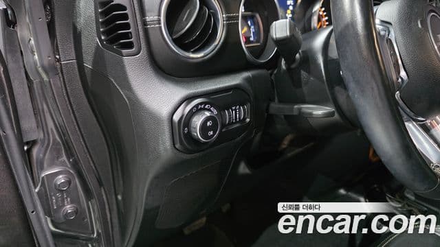 Jeep Wrangler 2020 — Şəkil 22/30