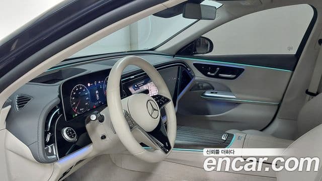 Mercedes-Benz E-Class 2024 — Фото 13/17