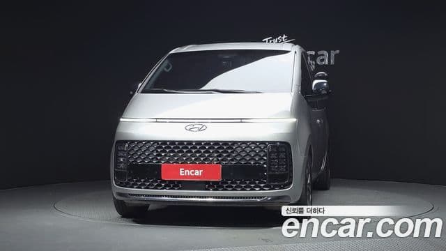 Hyundai Staria 2022 — Фото 3/20