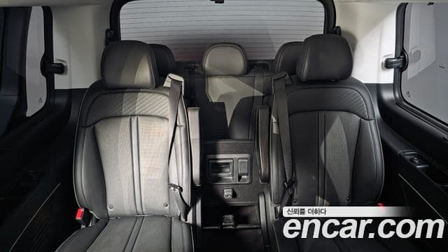 Hyundai Staria 2022 — Фото 13/20