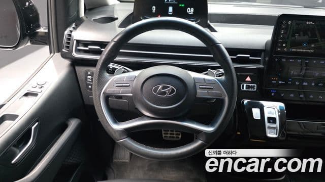 Hyundai Staria 2022 — Фото 14/20