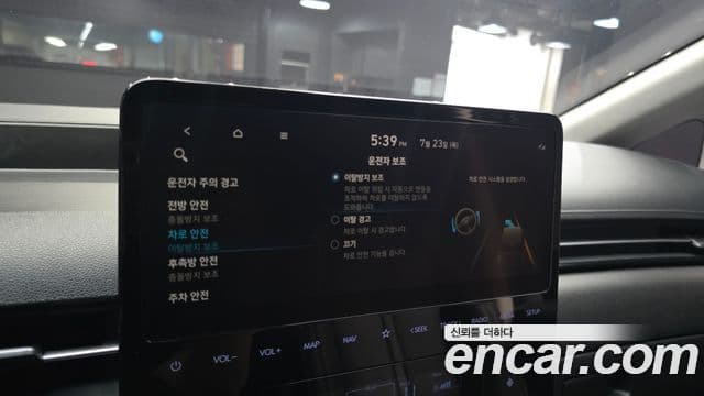 Hyundai Staria 2022 — Фото 18/20