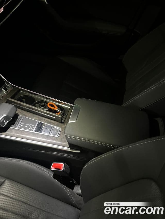 Audi A6 2021 — ფოტო 2/18