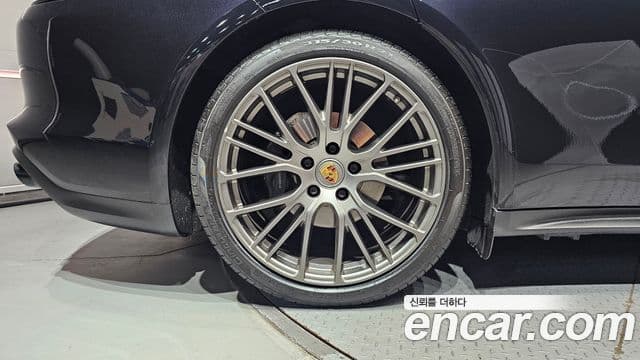 Porsche Panamera 2023 — Şəkil 5/20
