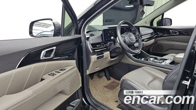 Kia Carnival 2024 — ფოტო 10/20