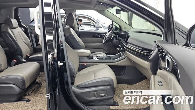 Kia Carnival 2024 — ფოტო 11/20