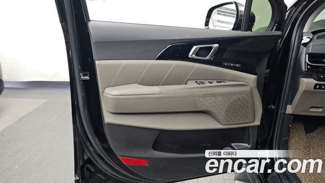 Kia Carnival 2024 — Şəkil 3/39