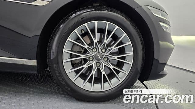 Genesis G80 2022 — ფოტო 25/31
