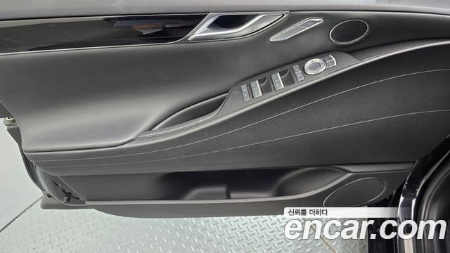 Genesis G80 2022 — ფოტო 11/31