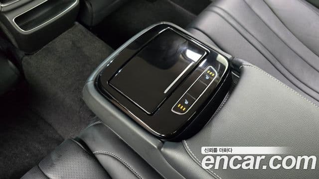Genesis G80 2022 — ფოტო 26/31