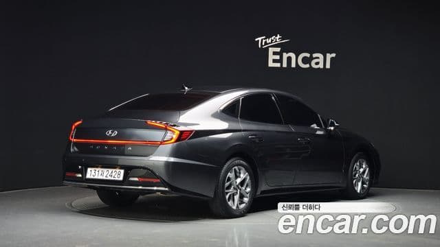Hyundai Sonata 2022 — ფოტო 2/20