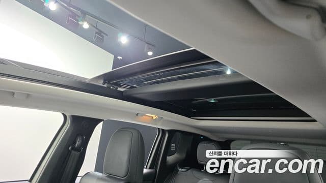 Jeep Renegade 2022 — ფოტო 17/20