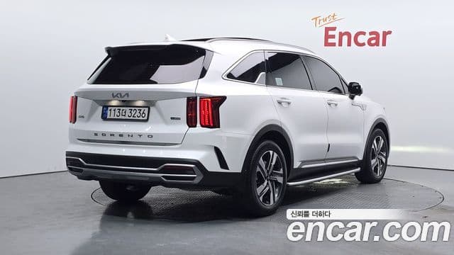 Kia Sorento 2022 — ფოტო 2/20