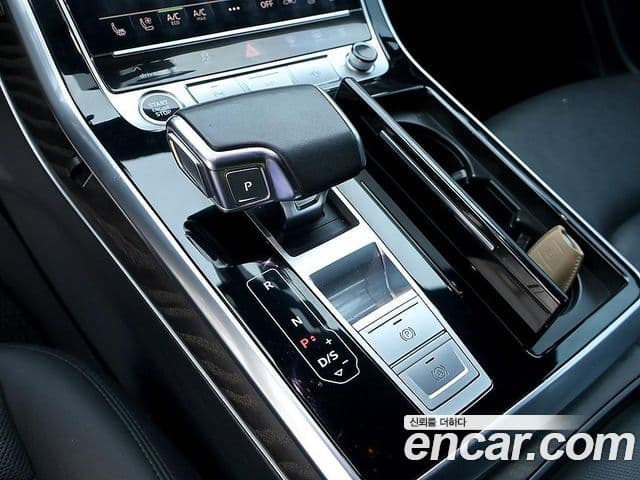 Audi Q7 2021 — Şəkil 6/20