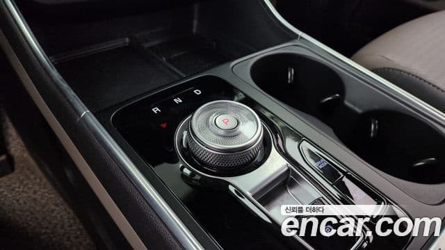 Kia Carnival 2024 — фото 9 из 20