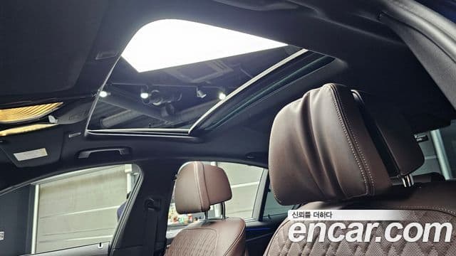 BMW 5 Series 2023 — Фото 19/20