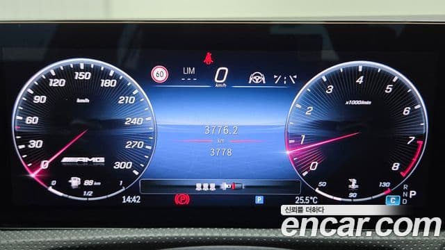 Mercedes-Benz CLA-Class 2025 — Фото 6/17