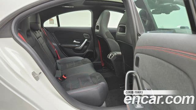 Mercedes-Benz CLA-Class 2025 — Фото 8/17