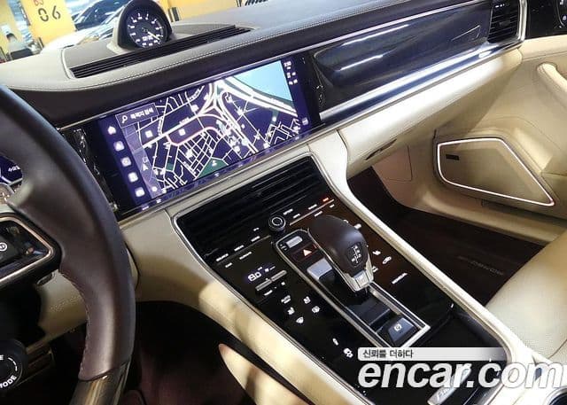 Porsche Panamera 2022 — Photo 13/20