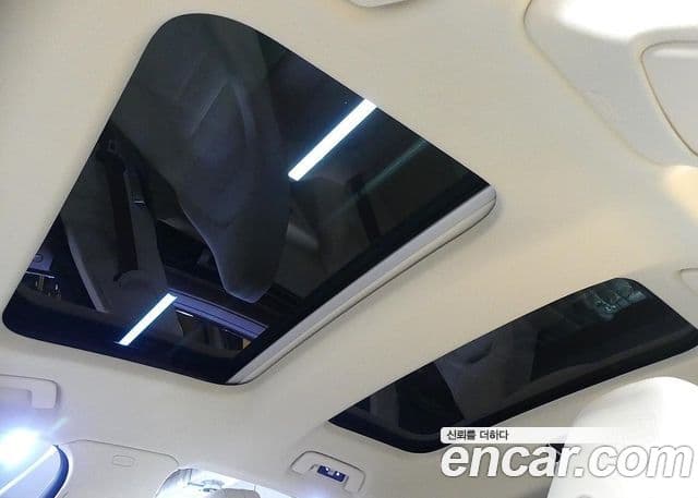 Porsche Panamera 2022 — Photo 19/20