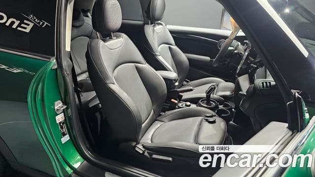 Mini Cooper 2021 — ფოტო 12/20